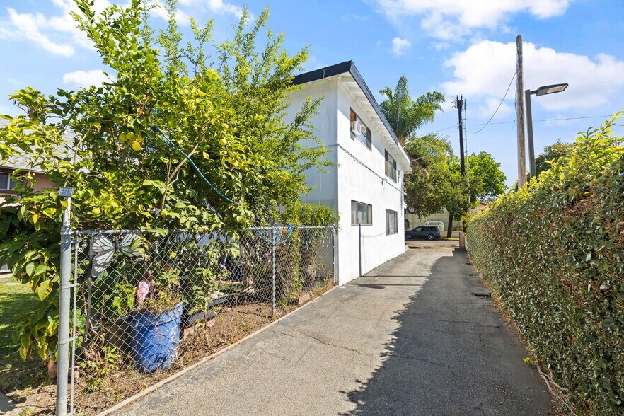 More Photos Of 541 N Summit Ave, Pasadena Apartments For Sale