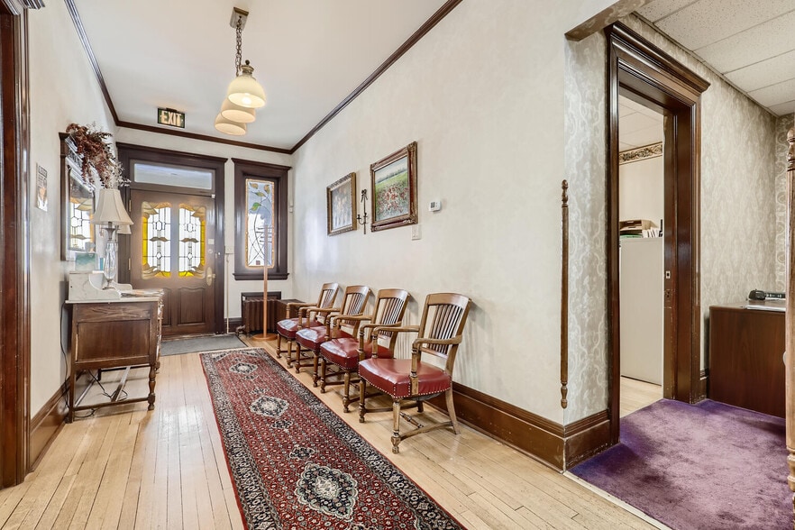 More Photos Of 1600 Pennsylvania St, Denver Office Residential For Sale