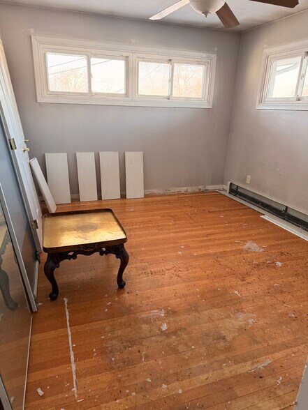 More Photos Of 3447 45th St, Highland Specialty For Sale