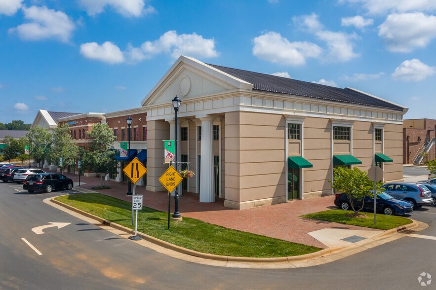 11500 Providence Rd, Charlotte, NC 28277 For Lease