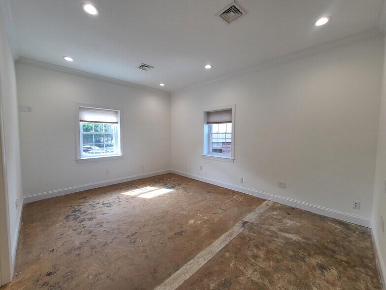 More Photos Of 47 River Rd, Summit Office For Sale