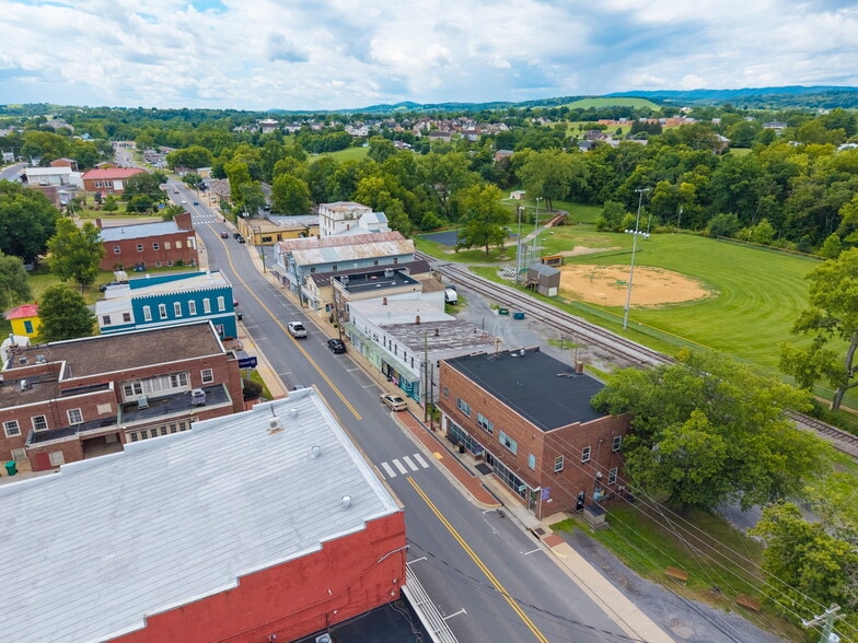 More Photos Of 162-166 N Main St, Broadway Office For Sale