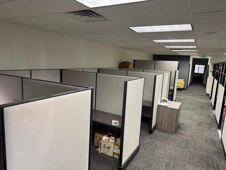 More Photos Of 707 W 700 S, Woods Cross Office For Lease