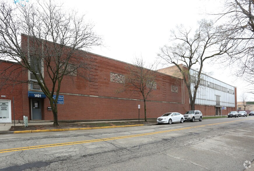More Photos Of 1401 S Circle Ave, Forest Park Warehouse For Sale