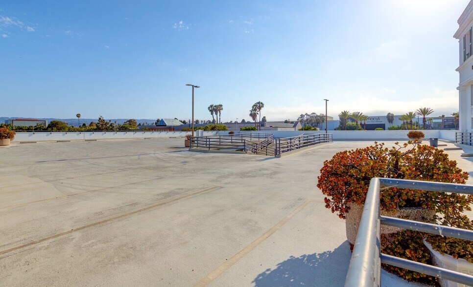 More Photos Of 3440 W Carson St, Torrance Loft Creative Space For Sale