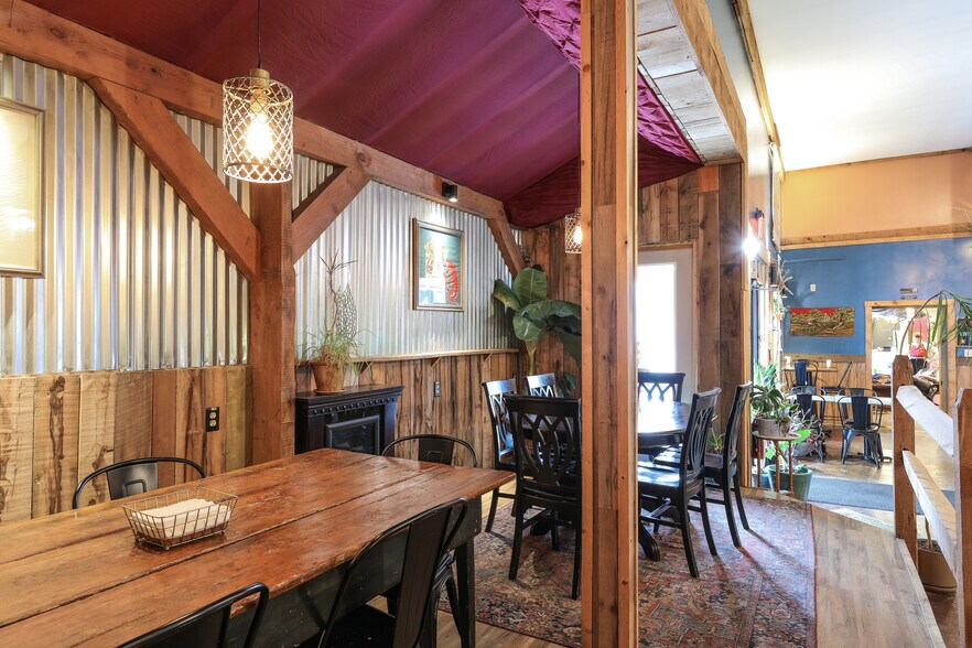 More Photos Of 16454 Appalachian Hwy, Thomas Restaurant For Sale