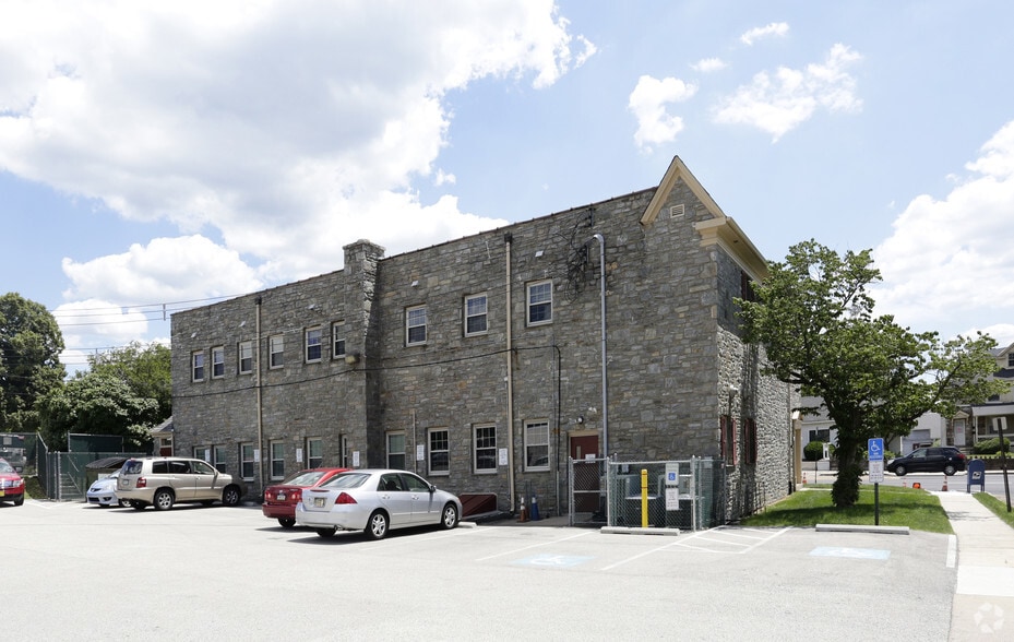 More Photos Of 1150 Old York Rd, Abington Office For Lease