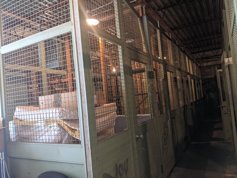 More Photos Of 184 Salem Ave, Dayton Office Residential For Lease