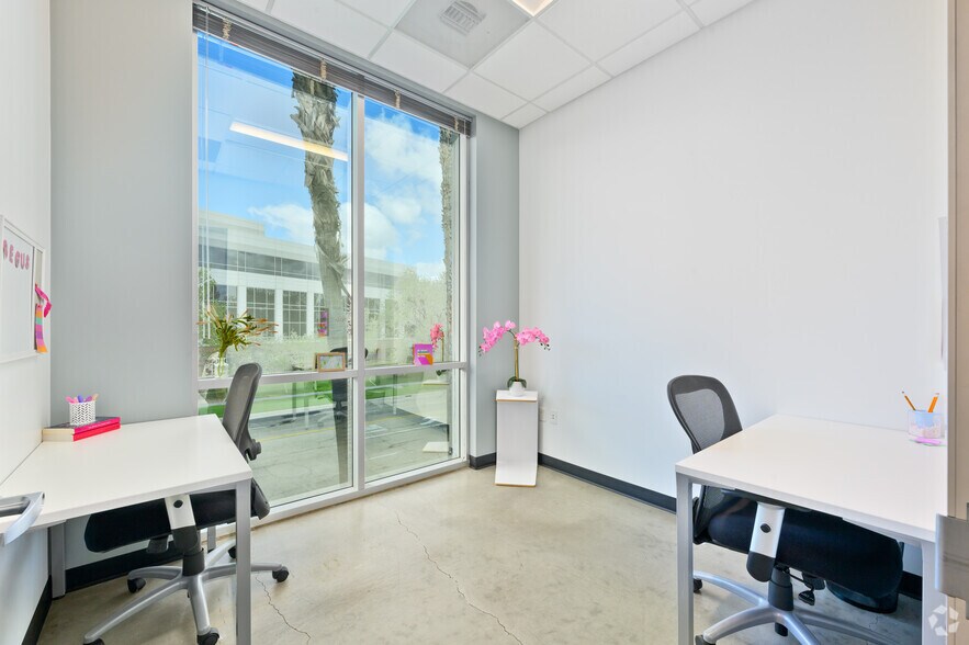 More Photos Of 473 E Carnegie Dr, San Bernardino Coworking Space