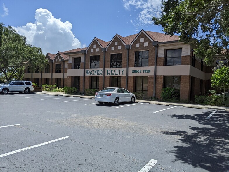 More Photos Of 3639-3711 Cortez Rd W, Bradenton Office For Lease