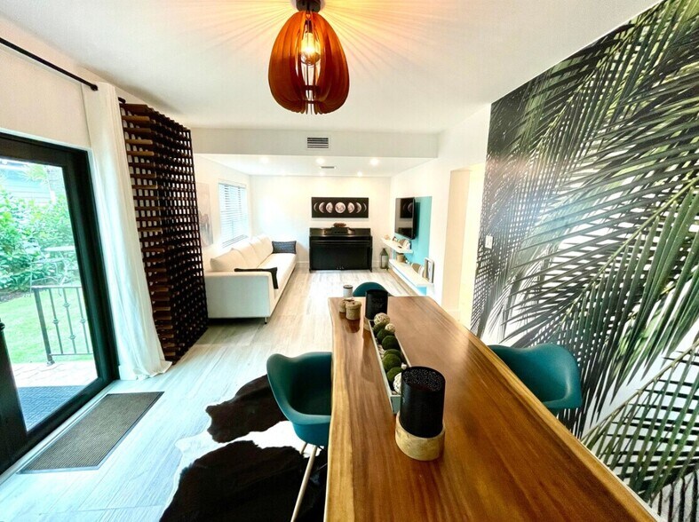 More Photos Of 1215 E Broward Blvd, Fort Lauderdale Apartments For Sale