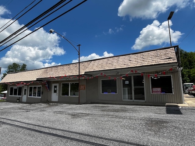 Primary Photo Of 727 S Saint Marys St, Saint Marys Auto Dealership For Sale