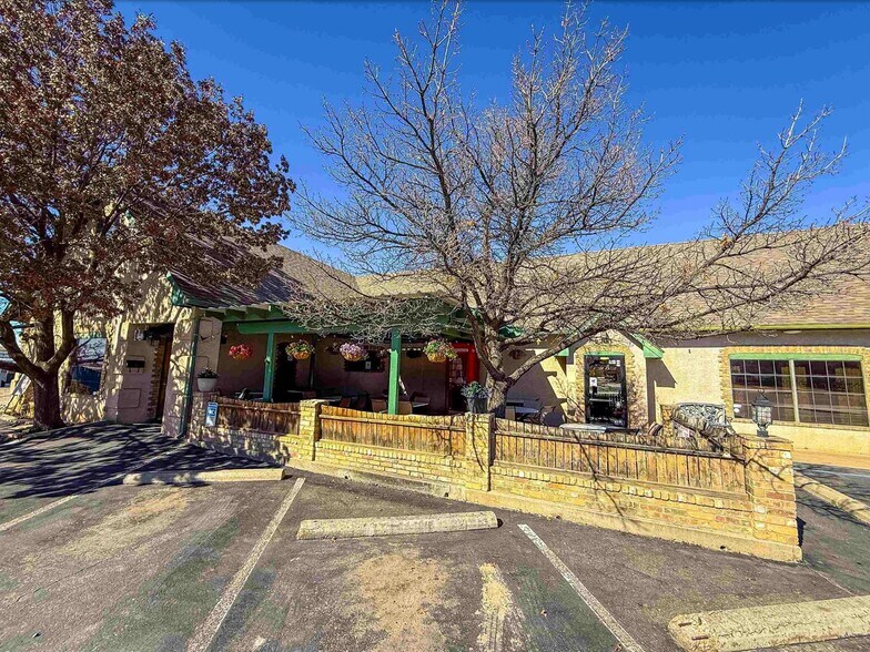 More Photos Of 2203 1st St, Alamogordo General Retail For Sale
