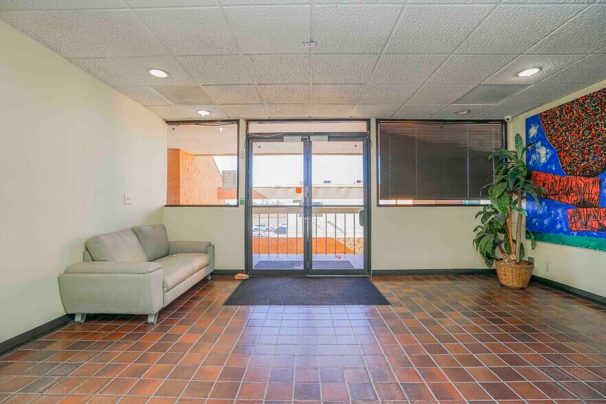 More Photos Of 4128 W Commonwealth Ave, Fullerton Office For Sale