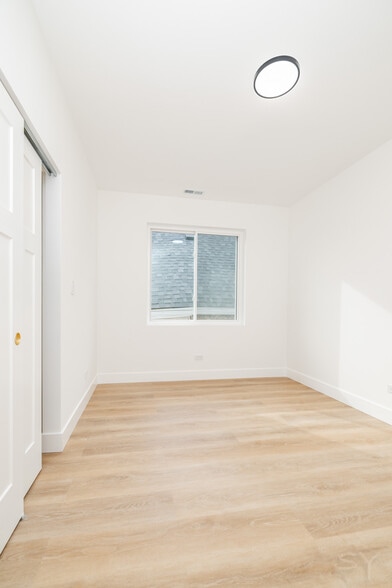 More Photos Of 2655 W 21st St, Chicago Apartments For Sale