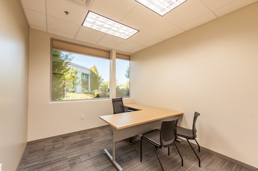 More Photos Of 480-518 W 800 N, Orem Medical For Lease