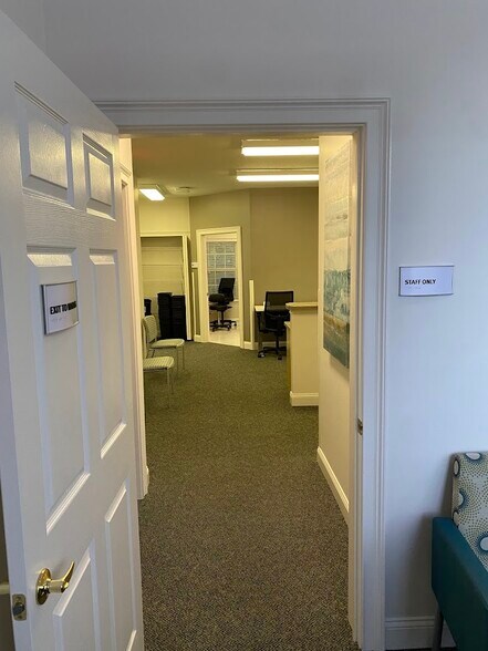 More Photos Of 4745 Sutton Park Ct, Jacksonville Office For Sale