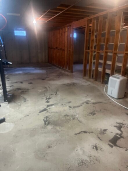 More Photos Of 318 1st St SW, New Richland Office For Sale