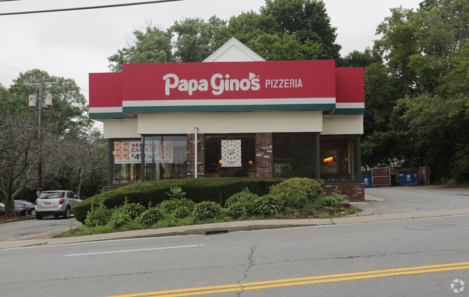 Primary Photo Of 205 E Main St, Marlborough Restaurant For Lease