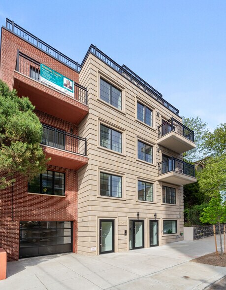 More Photos Of 2323 30th Rd, Astoria Office For Sale