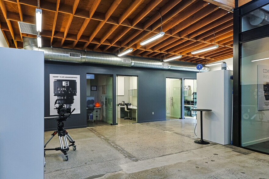 More Photos Of 5009 Exposition Blvd, Los Angeles Warehouse For Sale