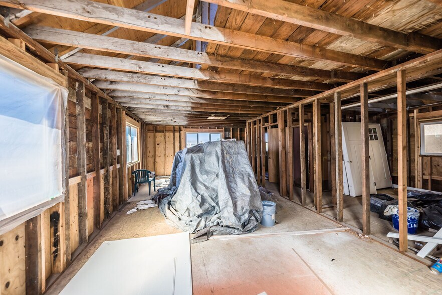 More Photos Of 1333 NE Keel Ave, Lincoln City Specialty For Sale