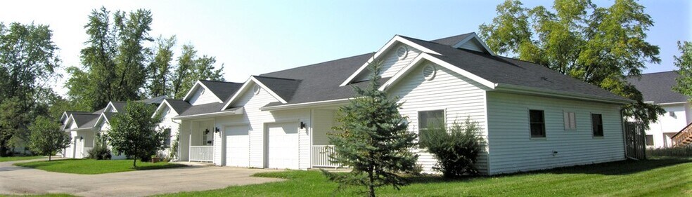 More Photos Of 121 S 5th St, Evansville Assisted Living For Sale