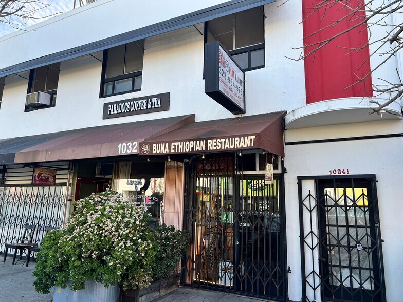 Primary Photo Of 1030-1034 S Fairfax Ave, Los Angeles Storefront Retail Residential For Lease