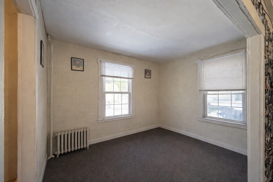 More Photos Of 699-707 Main St, Amherst Storefront Retail Residential For Sale