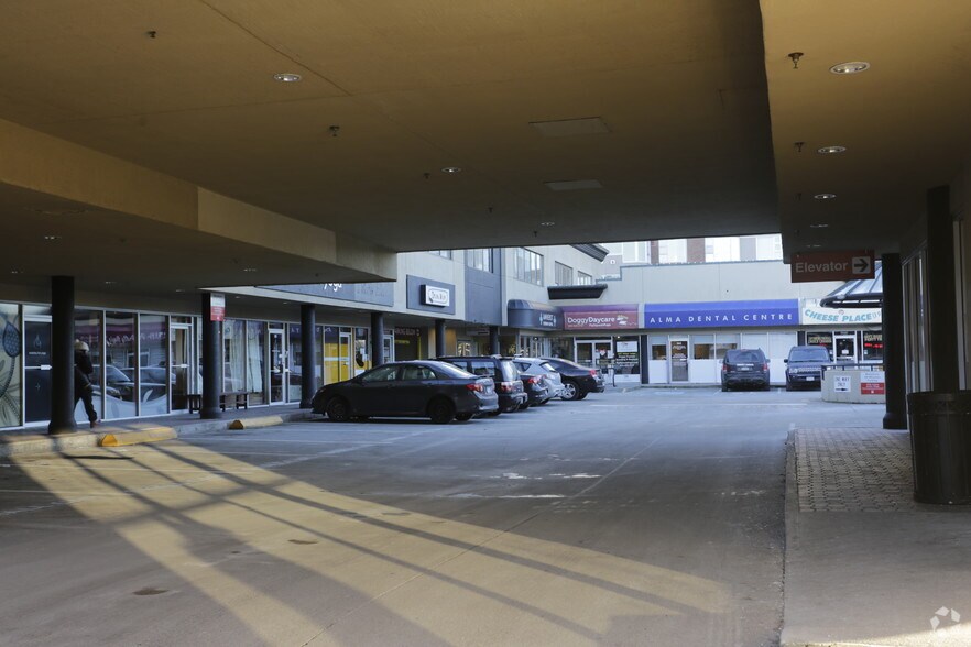 More Photos Of 2083 Alma St, Vancouver General Retail For Sale