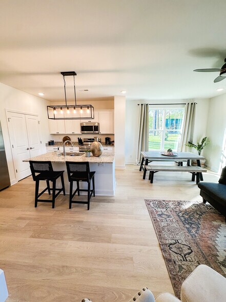 More Photos Of 8407-8456 Whisper Ln, Powell Apartments For Sale