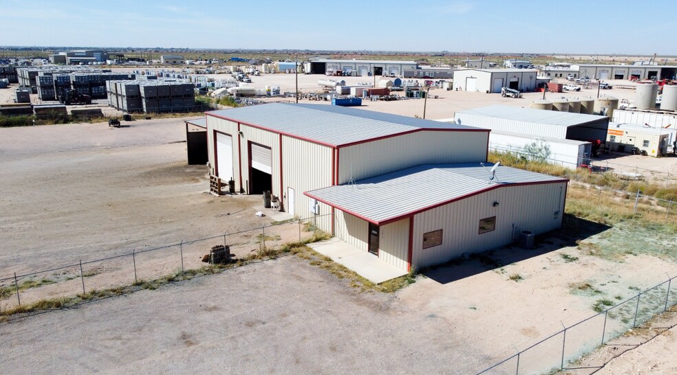 More Photos Of 12920 TX-191 Frontage, Midland Flex For Lease
