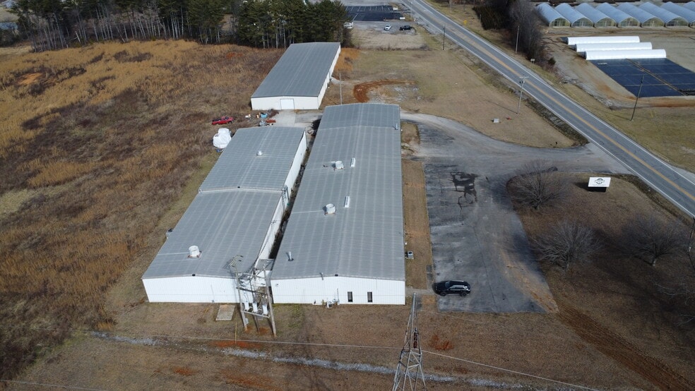 More Photos Of 10261 Smithville Hwy, McMinnville Warehouse For Sale