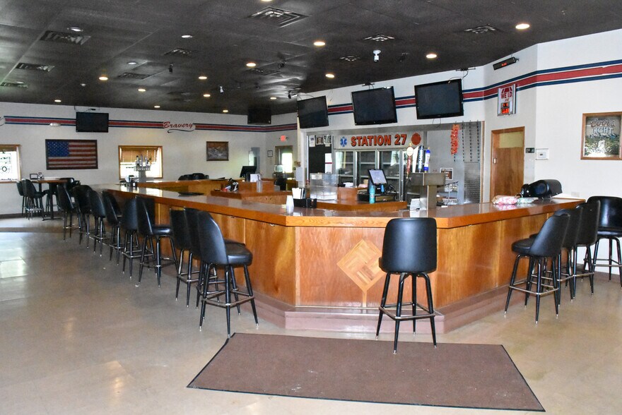 More Photos Of 18208 Cussewago Rd, Meadville Restaurant For Sale