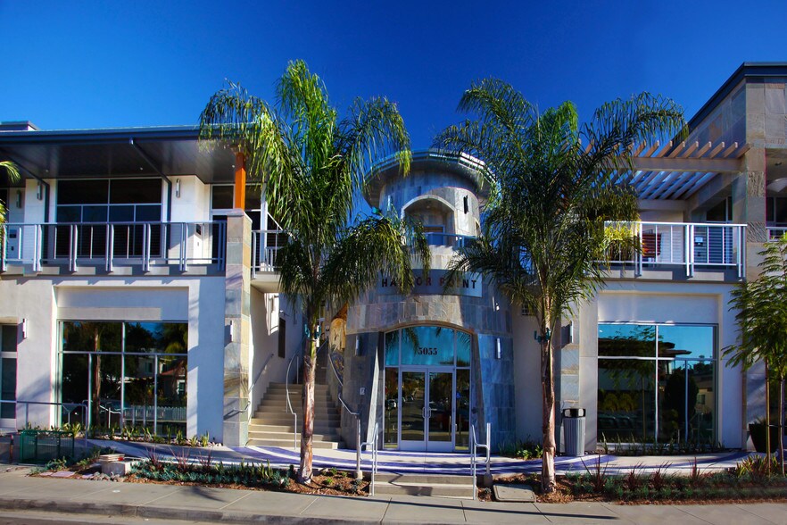 More Photos Of 5055 N Harbor Dr, San Diego Office For Lease