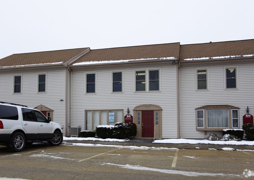 More Photos Of 12 Parmenter Rd, Londonderry Medical For Lease