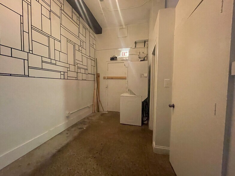 More Photos Of 5632-52 N Clark St, Chicago Apartments For Lease