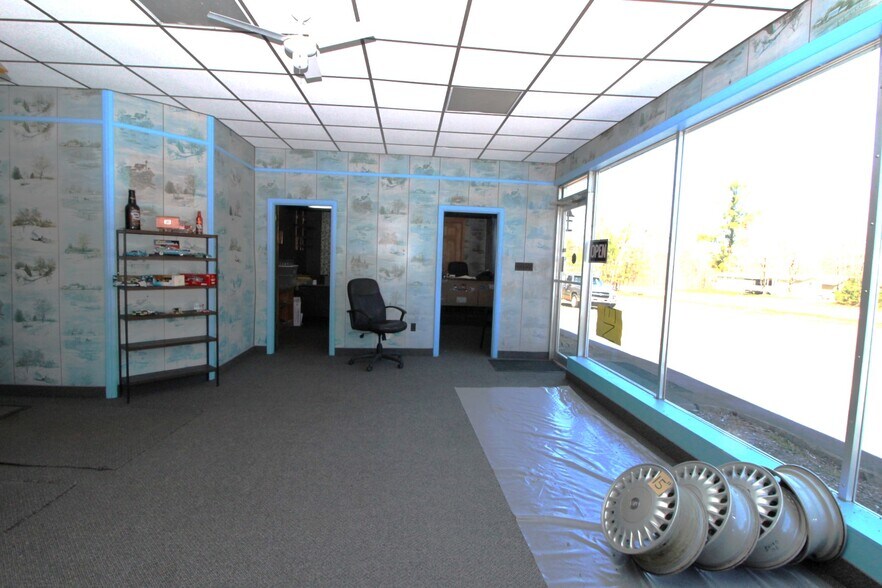 More Photos Of 20 Estes Ave, Palmyra Auto Dealership For Sale