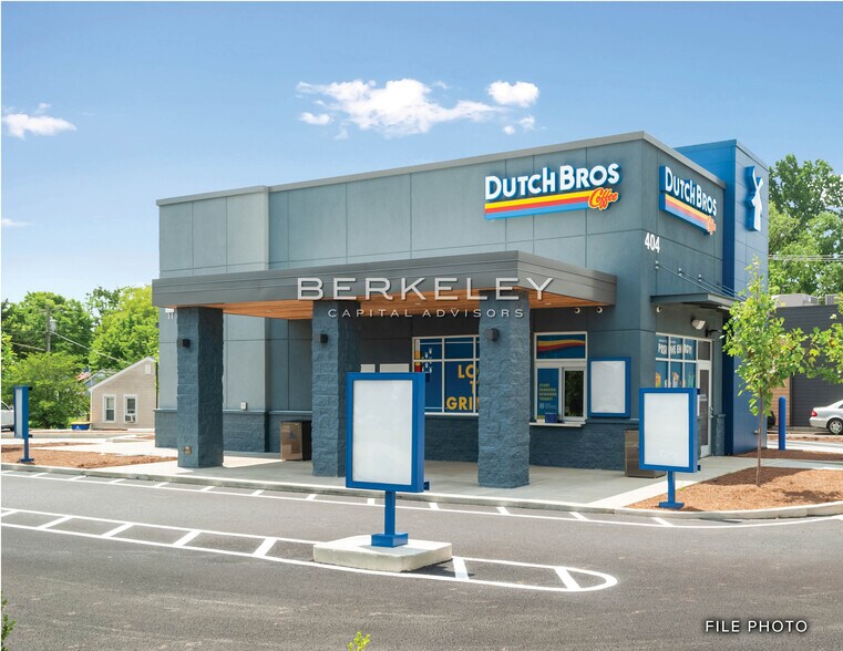 More Photos Of 521 Huffman Mill Rd, Burlington General Retail For Sale