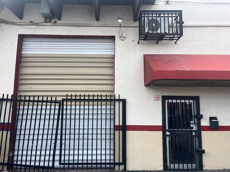 More Photos Of 13740 NW 19th Ave, Opa-locka Warehouse For Lease