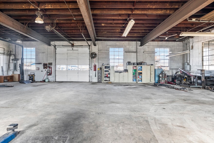 More Photos Of 1336 Main St, Dillwyn Auto Dealership For Sale