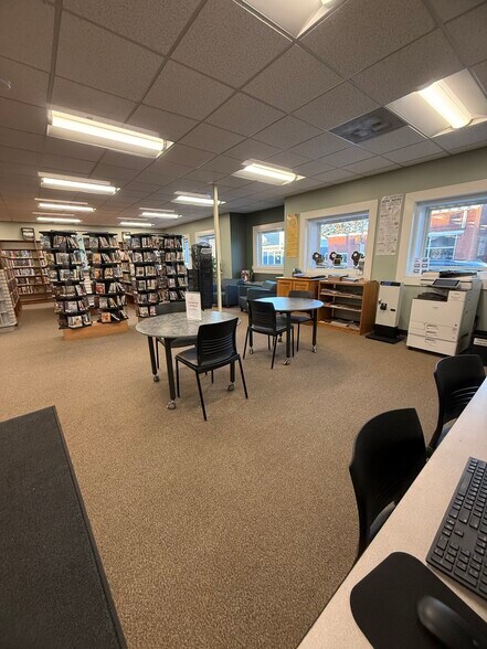 More Photos Of 122 E Lincoln Ave, Fall Creek Office For Sale