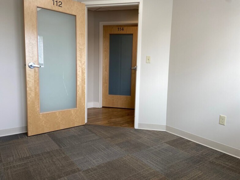More Photos Of 510 Main St, Gorham Office For Lease