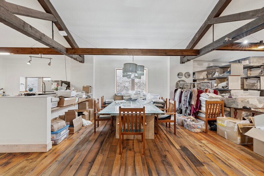 More Photos Of 1412 S Broad St, Philadelphia Storefront For Sale