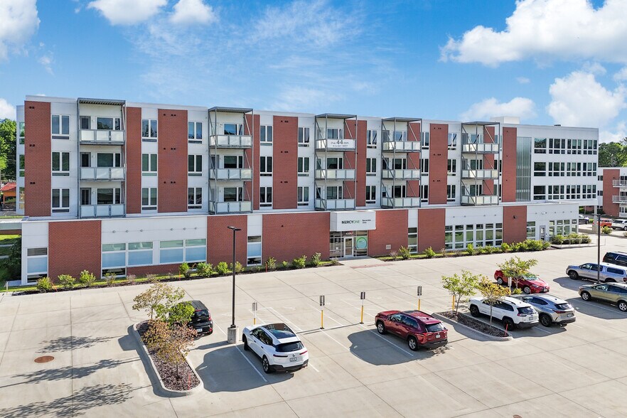 More Photos Of 4326 Hickman Rd, Des Moines Apartments For Sale