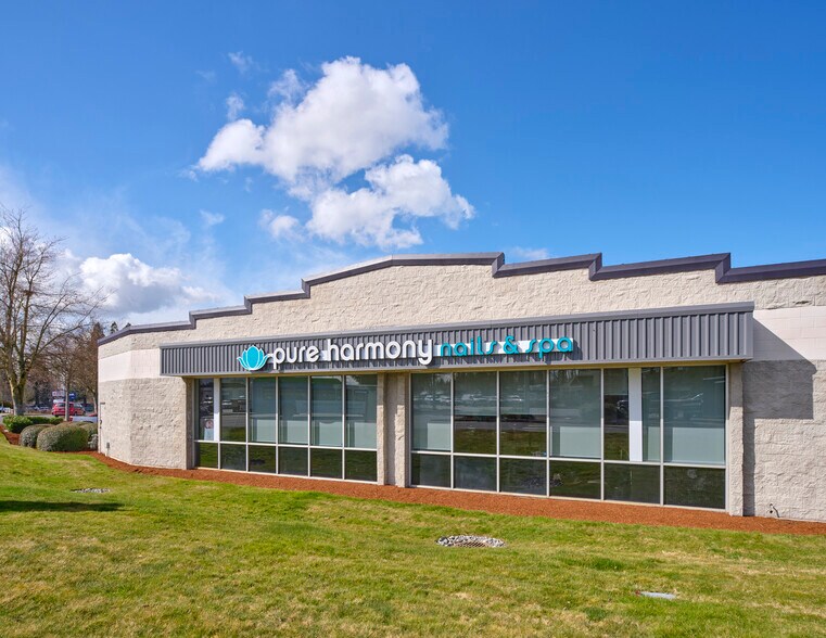 More Photos Of 3850 S Meridian, Puyallup Storefront For Lease