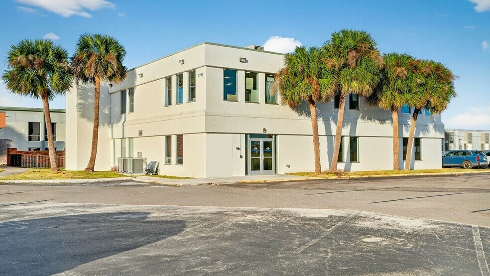 Primary Photo Of 1996 Brunswick ln, Deland Office For Lease