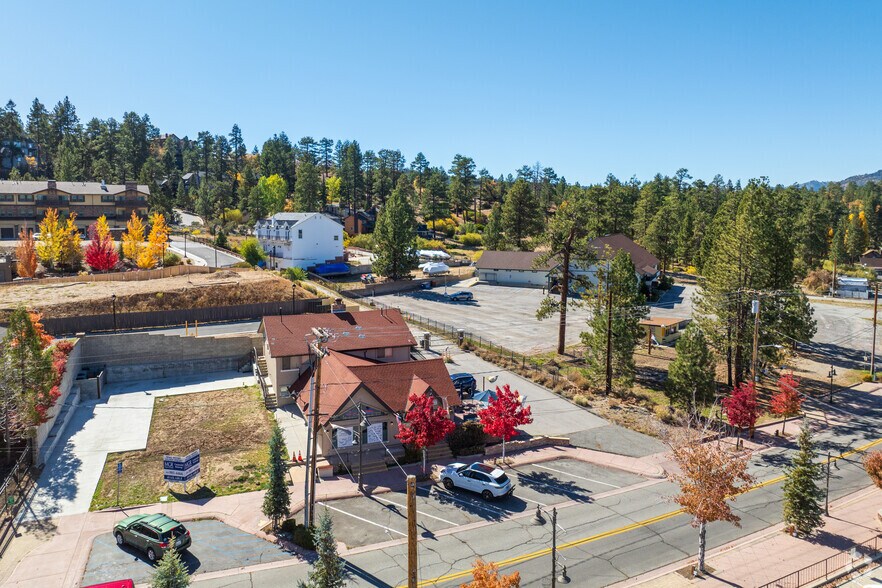 More Photos Of 40645 Village Dr, Big Bear Lake Storefront Retail Office For Sale