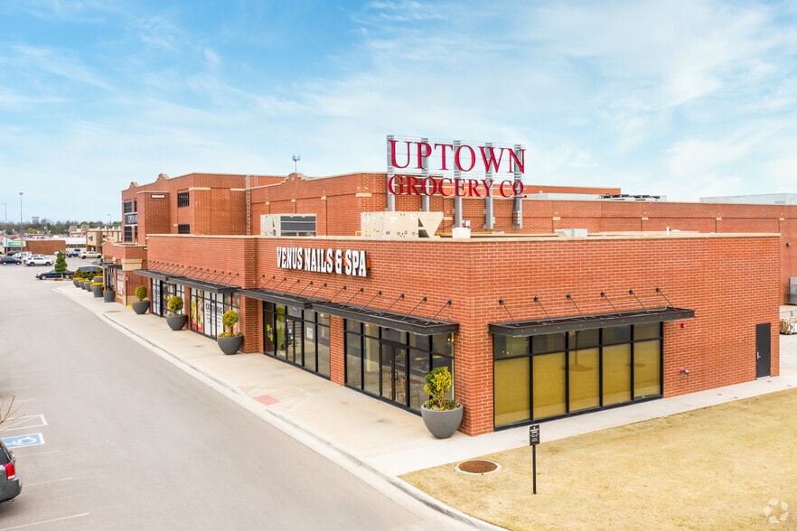 More Photos Of 9515 N May Ave, Oklahoma City General Retail For Lease