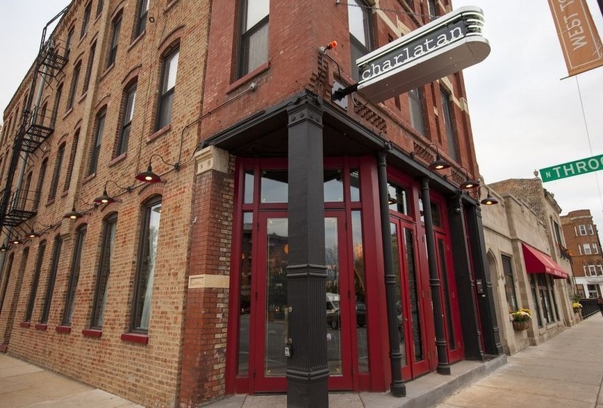 More Photos Of 1329 W Chicago Ave, Chicago Apartments For Lease